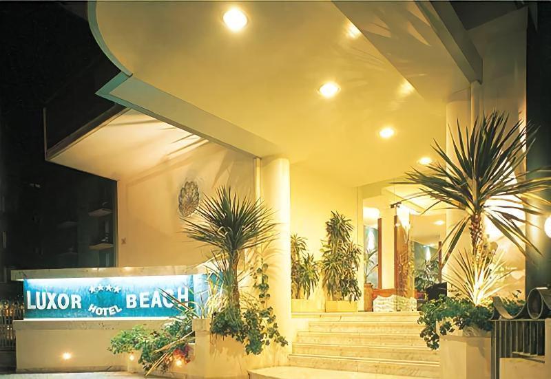 Luxor Cattolica Beach Hotel Exterior foto