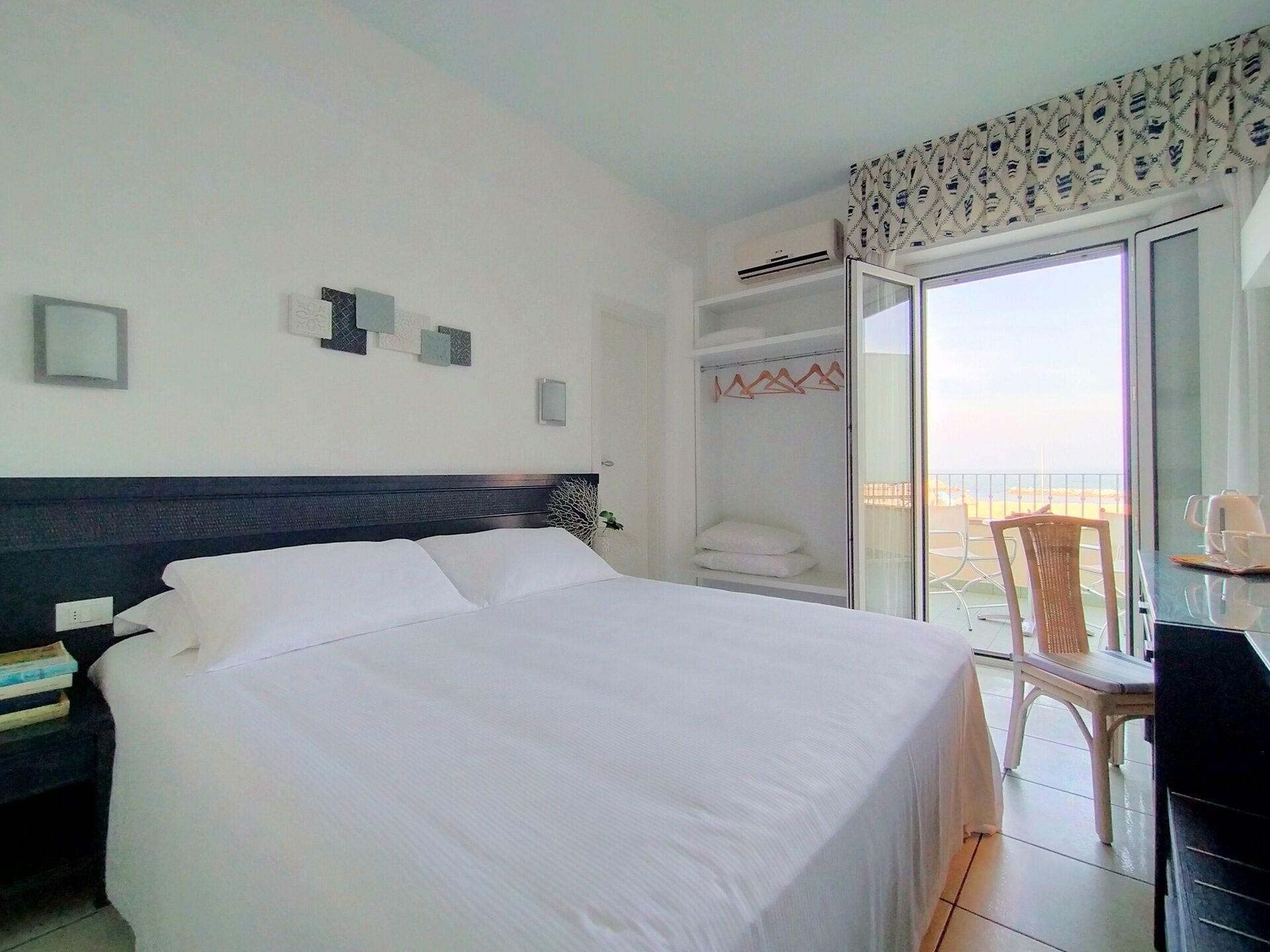 Luxor Beach Boutique Hotel Cattolica Exterior foto